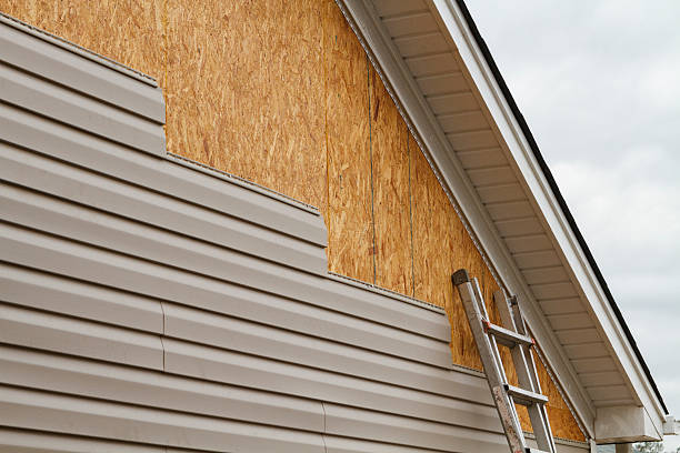 Professional Fiber Cement Siding technician working in Summit, NJ